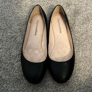 black dressy/ casual flats 🥿